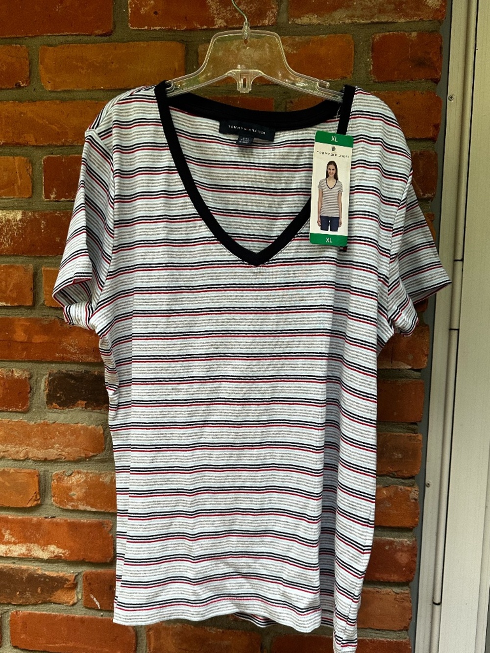 NWT Tommy Hilfiger Women's Striped V-neck T-shirt in White, Red, and Blue XL
